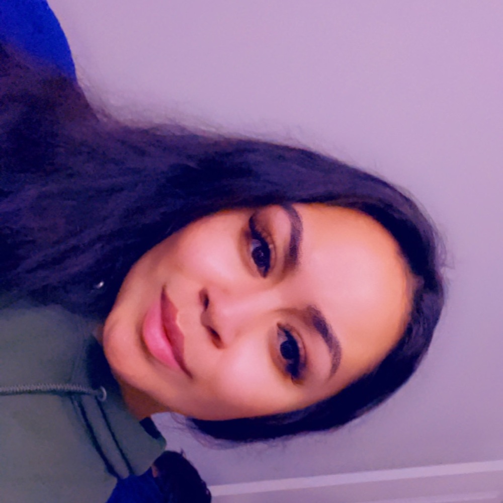 Meet your Posher, Leila